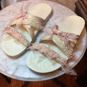 Crocs Women's Cream Sandals